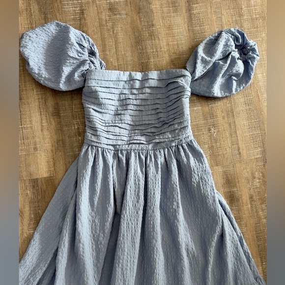 Abercrombie & Fitch Dresses & Skirts - Abercrombie & Fitch Light Blue Puff-Sleeve Smocked Dress
